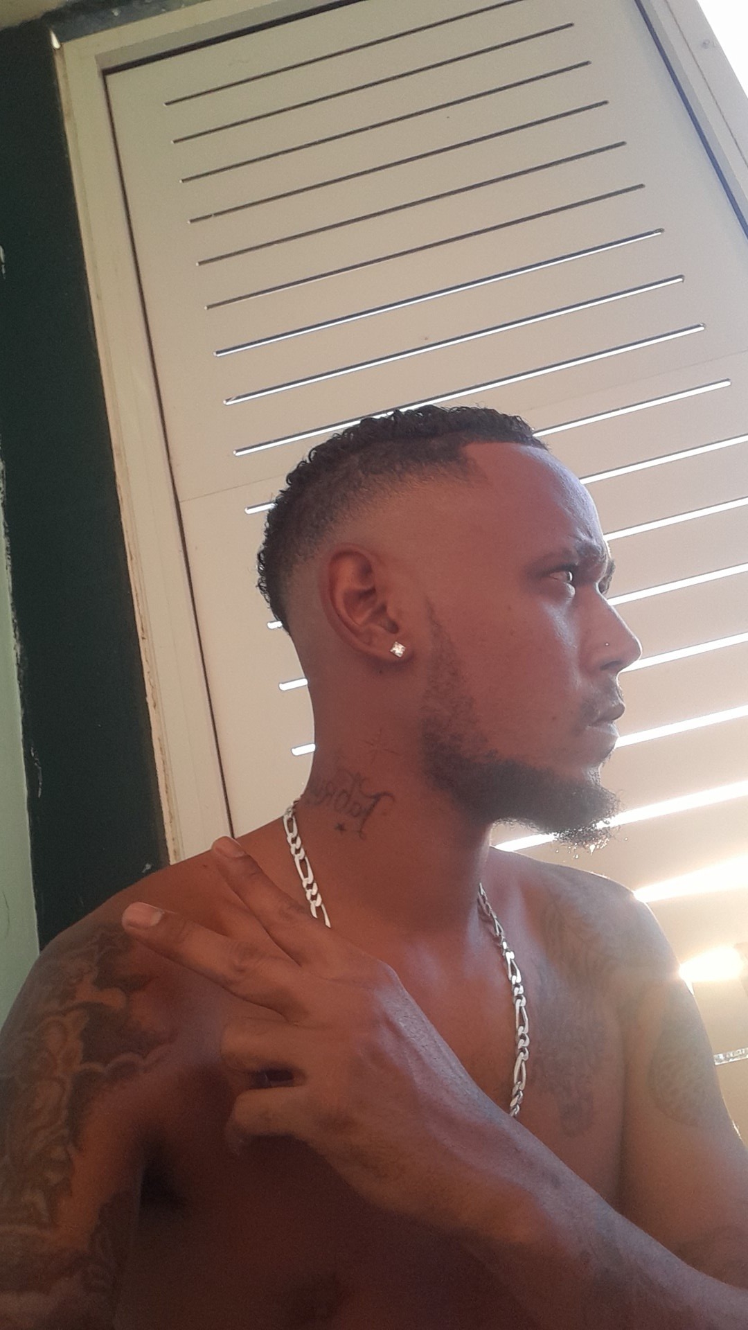 Profil de Juliann, 32 ans, Sexe Suisse à Lavigny