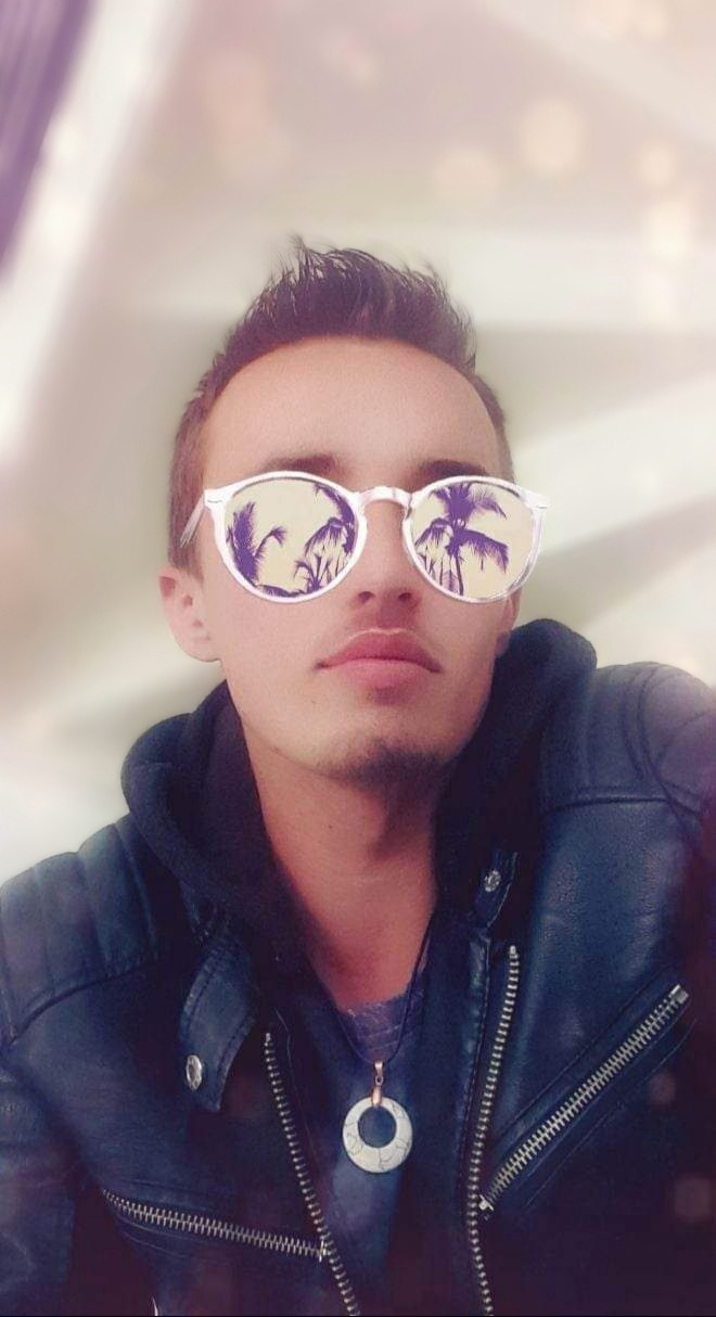 Profil de Franciszek, 26 ans, Sexe Suisse à Penthaz