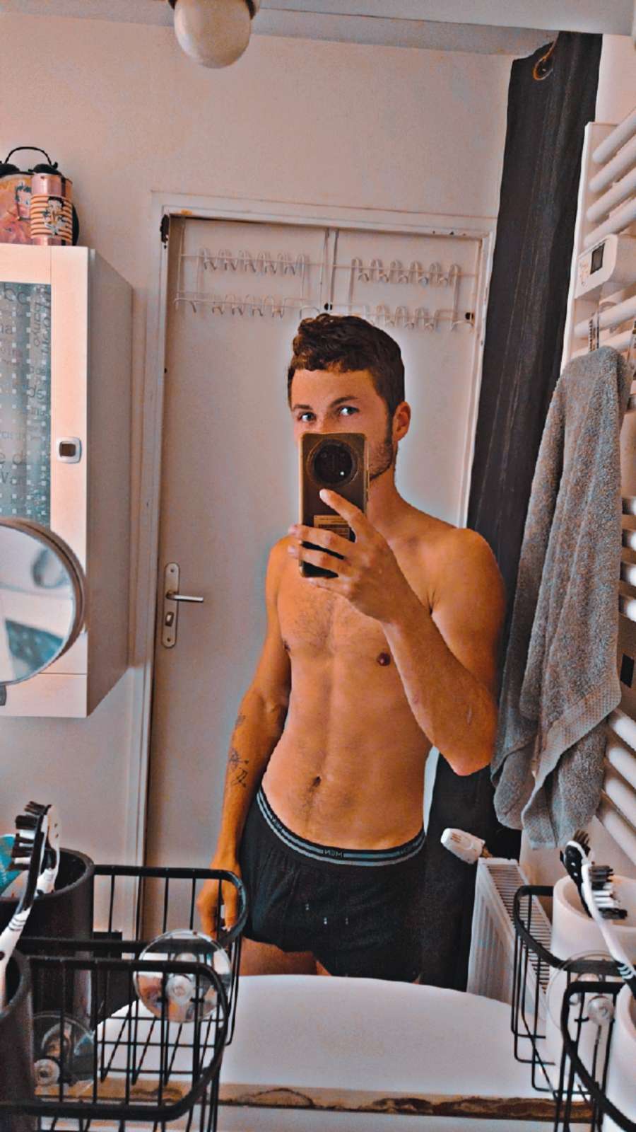 Profil de Yvann, 22 ans, Sexe Suisse à Vella
