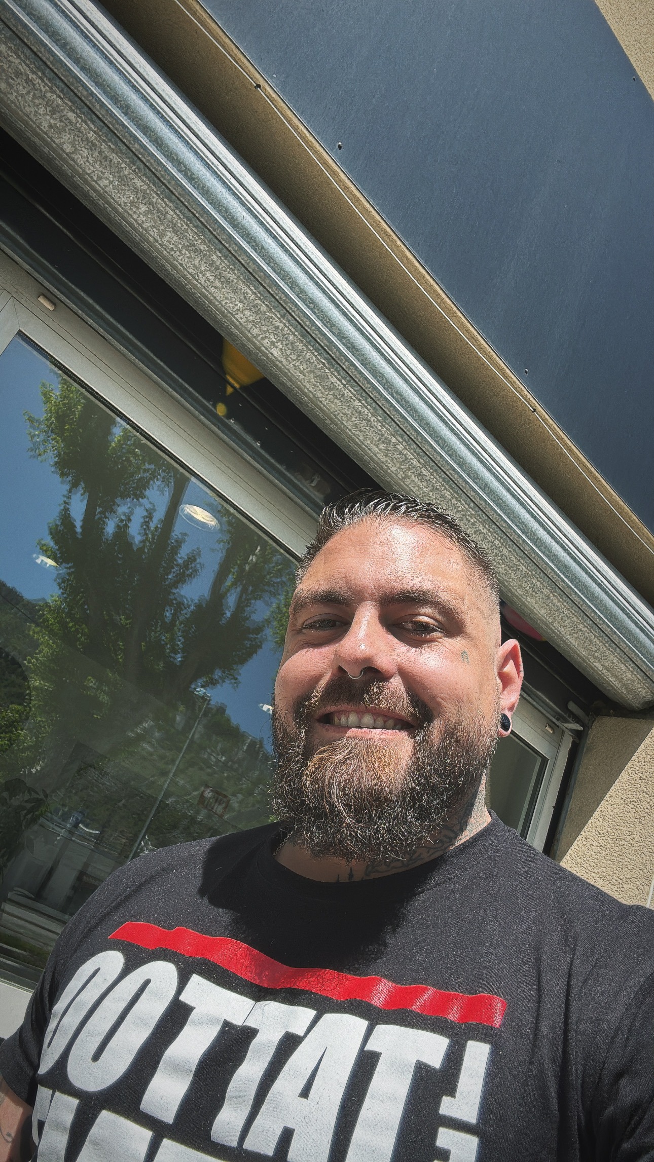 Profil de Lanzo, 36 ans, Sexe Suisse à Sottens