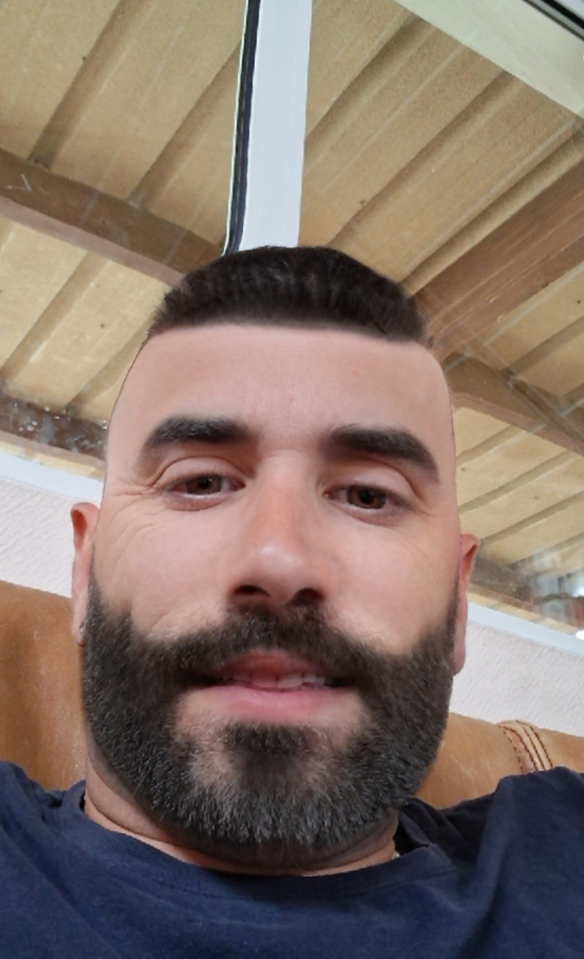 Profil de Amad, 39 ans, Sexe Suisse à Innerberg