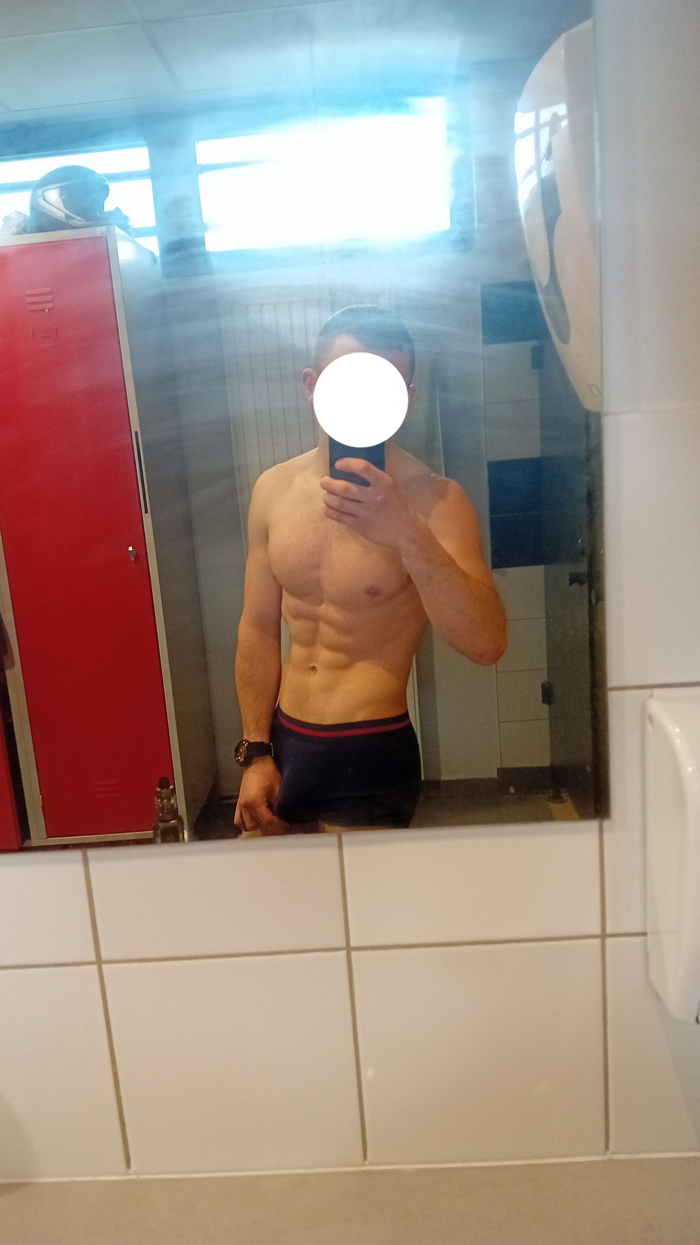Profil de Ray, 23 ans, Sexe Suisse à Morlon