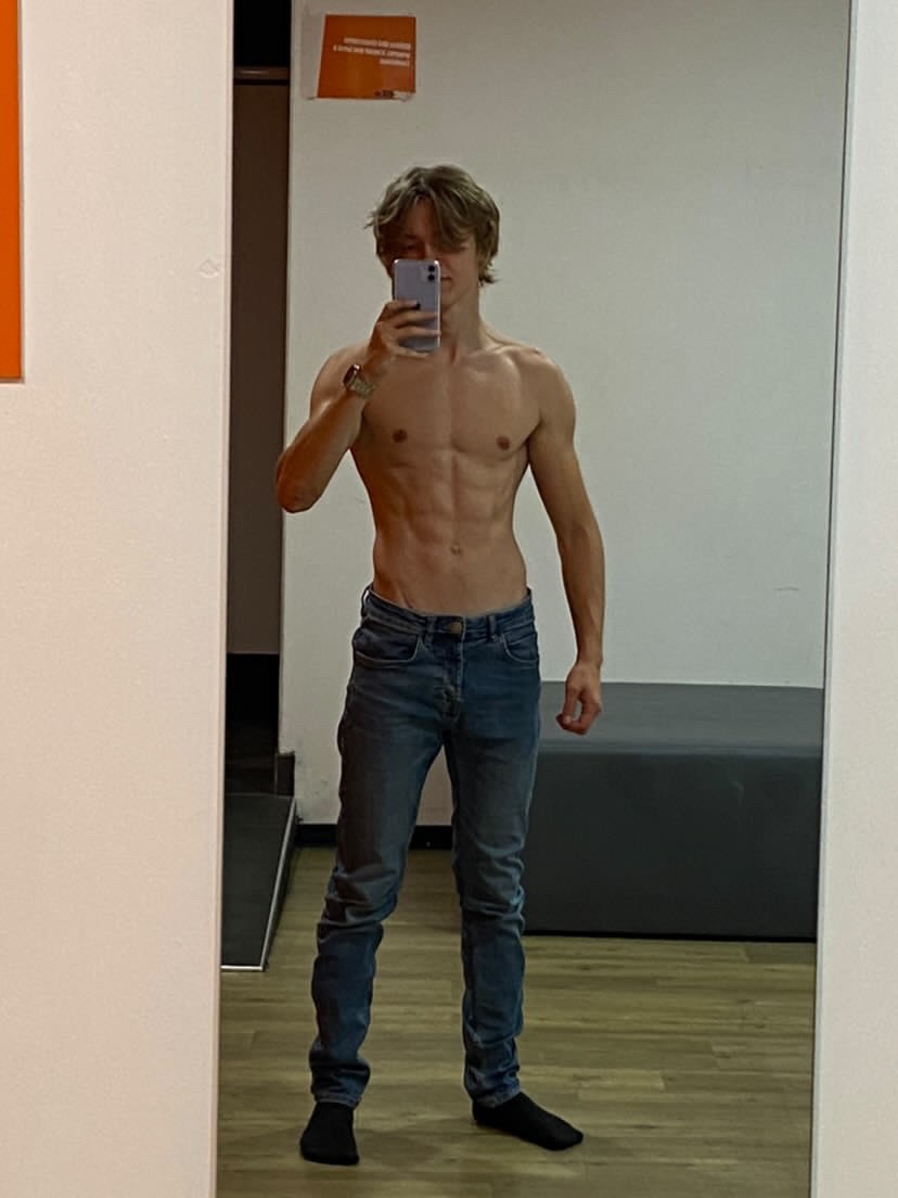Profil de Antonello, 21 ans, Sexe Suisse à Wienacht-Tobel