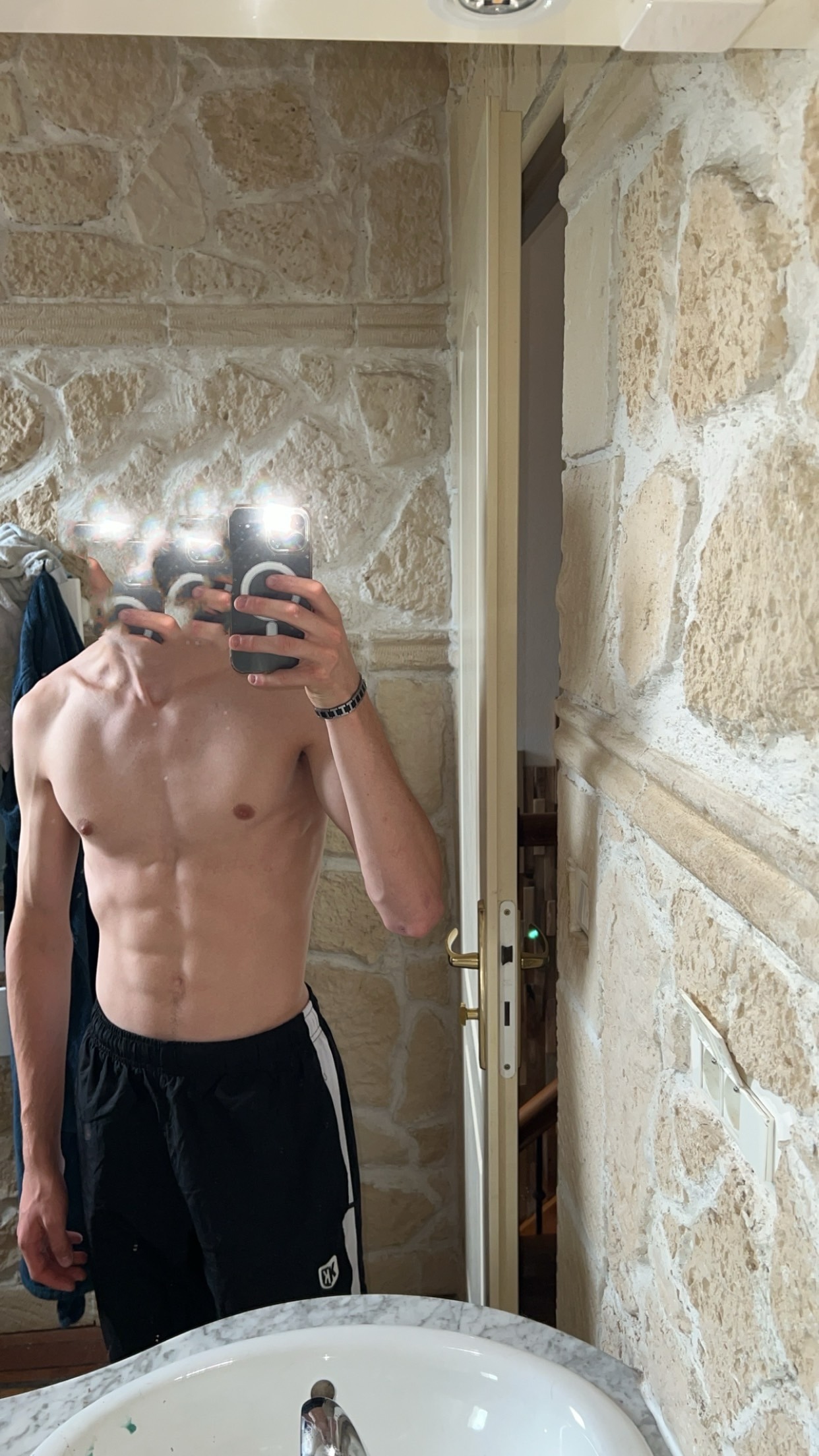 Profil de Caleb, 19 ans, Sexe Suisse à Oensingen