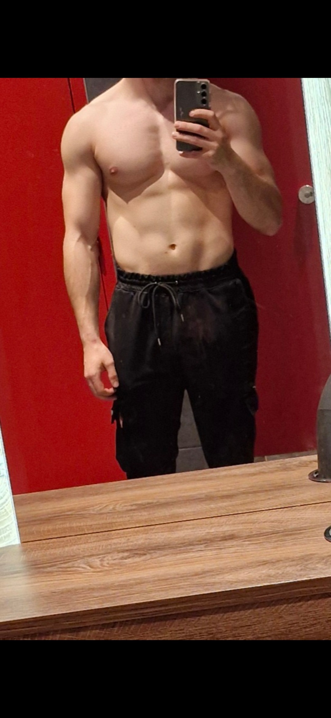 Profil de Henrich, 25 ans, Sexe Suisse à Flerden