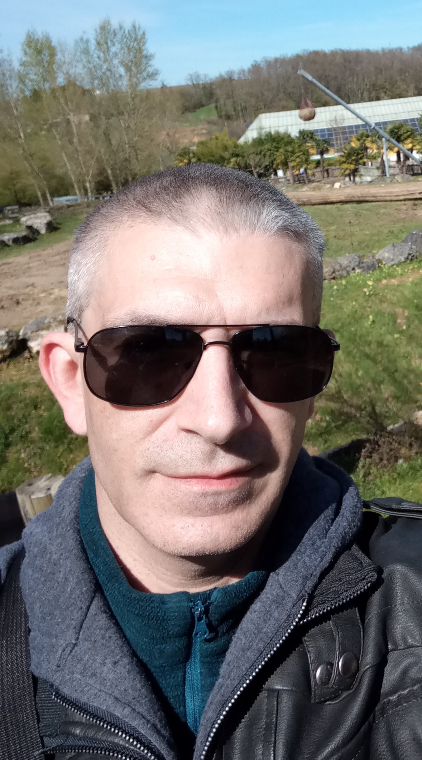 Profil de Guilan, 46 ans, Sexe Suisse à Cormoret