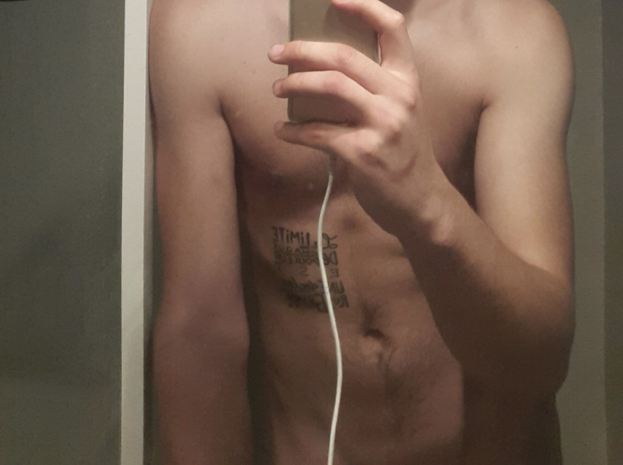 Profil de Pierre-lucas, 27 ans, Sexe Suisse à Corminboeuf