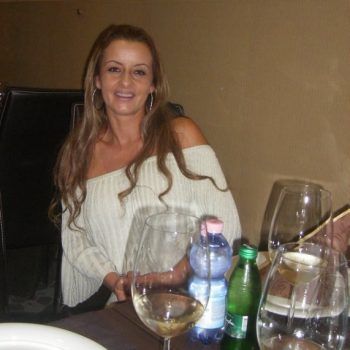 Profil de Rayhana, 50 ans, Sexe Suisse à Provence