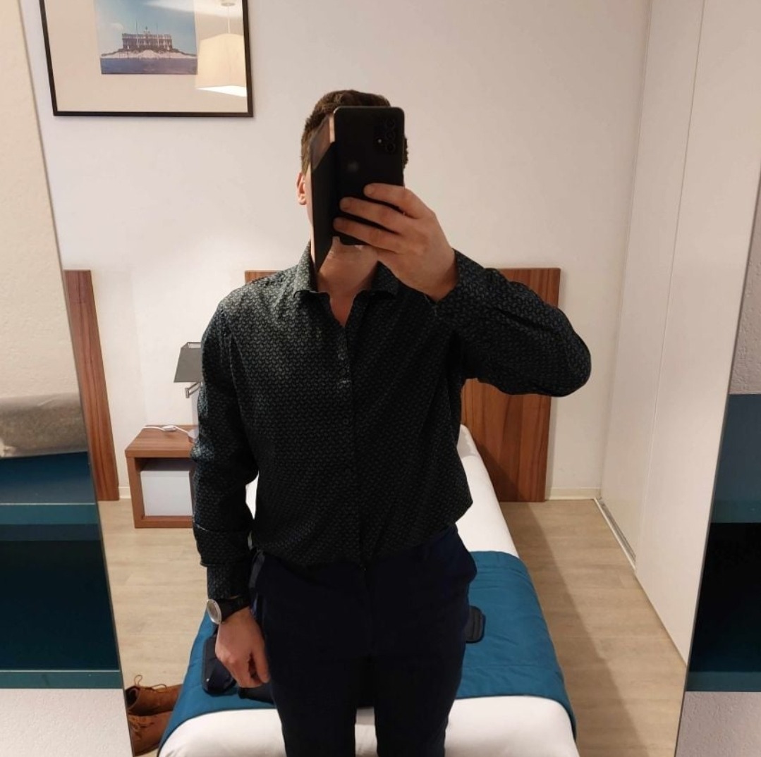 Profil de Mamadouba, 41 ans, Sexe Suisse à Corminboeuf