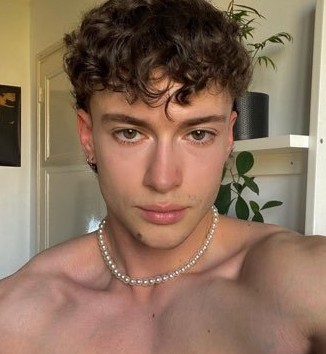 Profil de Idy, 22 ans, Sexe Suisse à Fürstenau