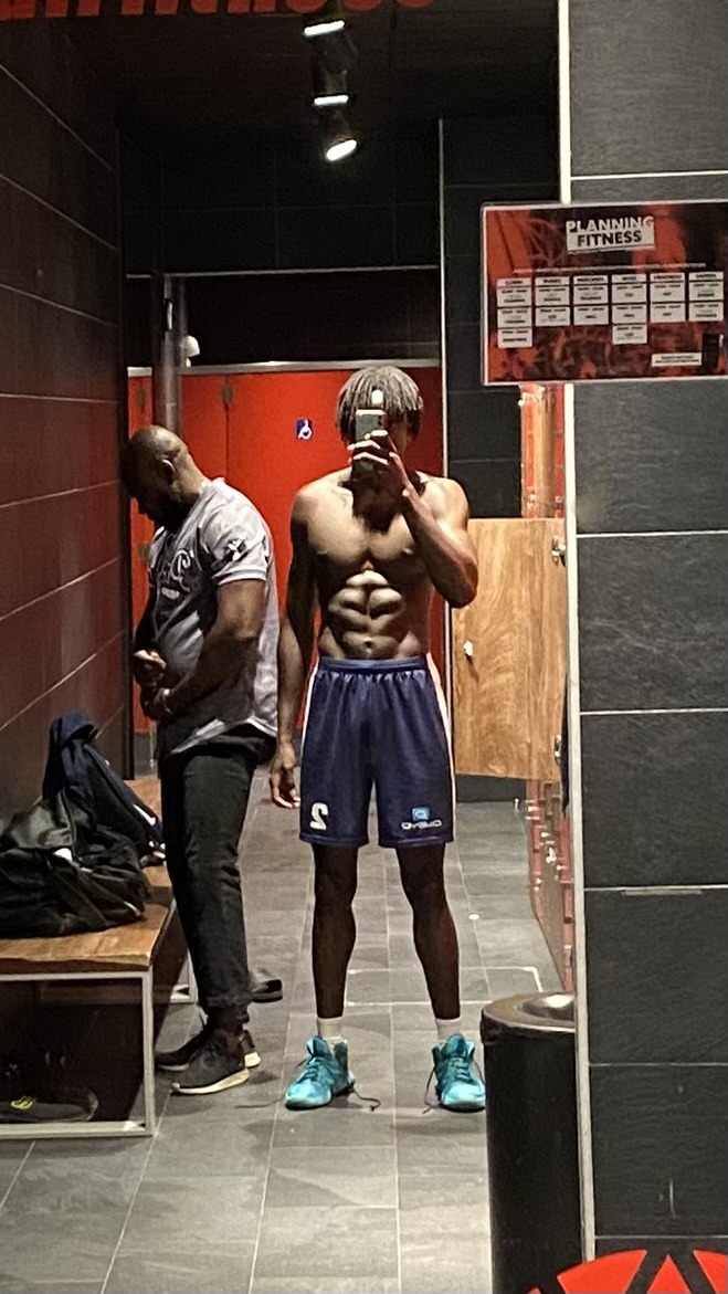 Profil de Cadwal, 24 ans, Sexe Suisse à Dully