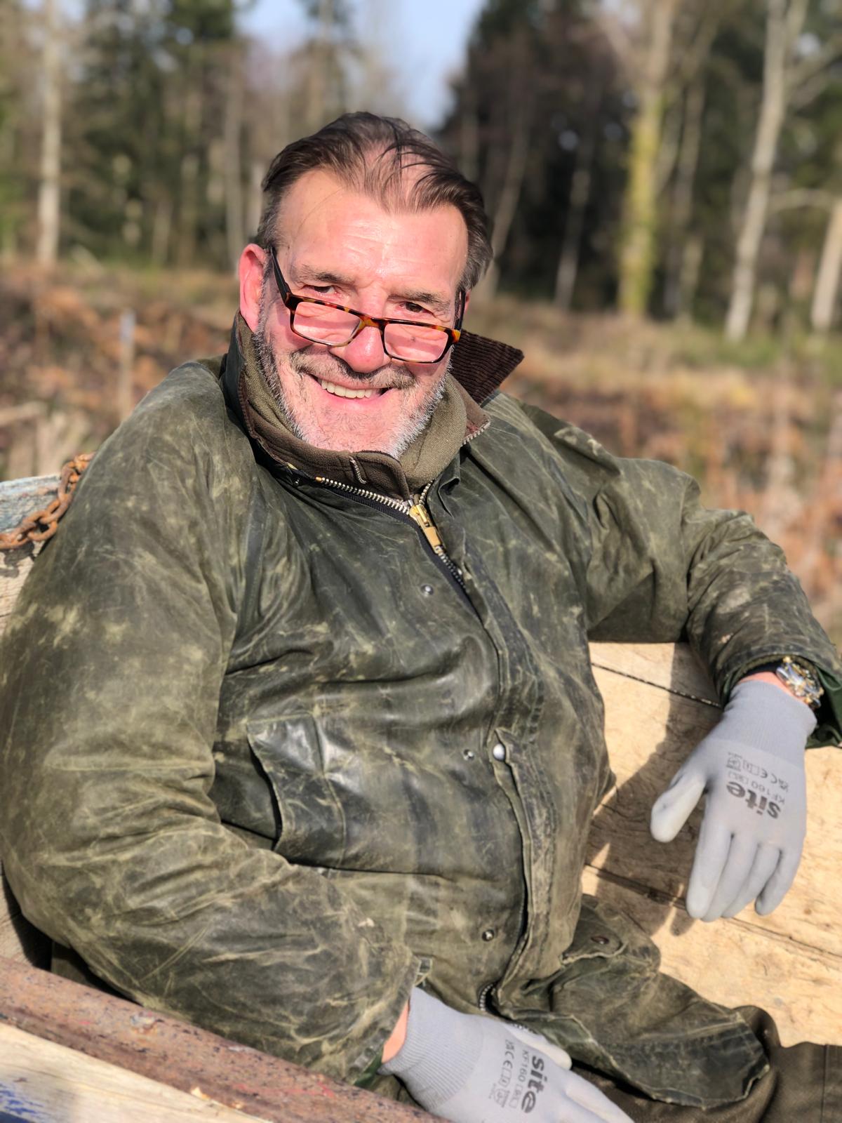Profil de Massamba, 55 ans, Sexe Suisse à Lumino
