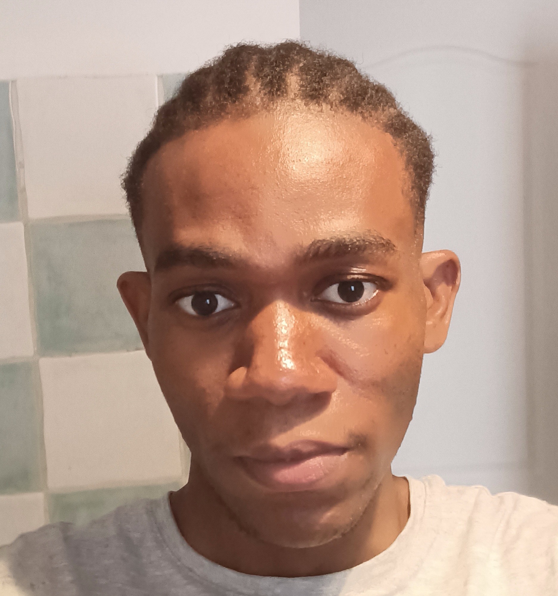 Profil de Ehouarn, 23 ans, Sexe Suisse à Marmorera
