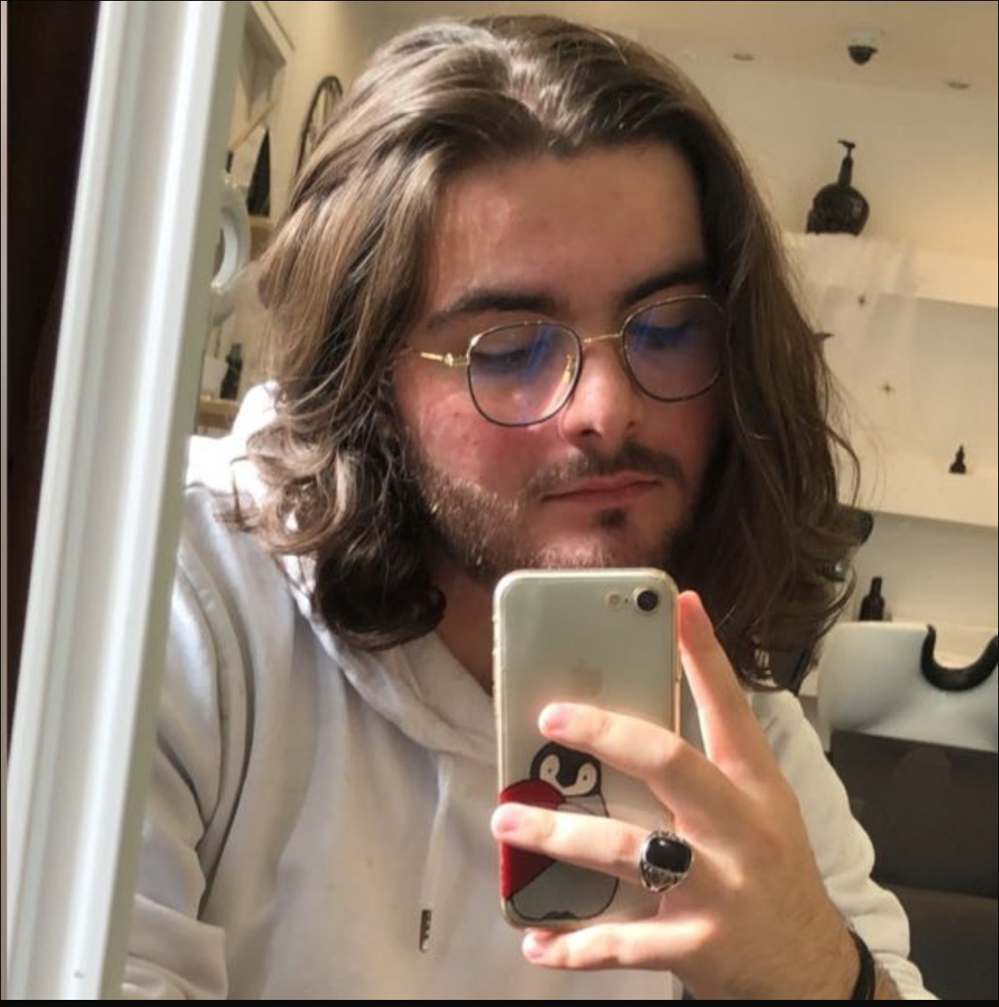 Profil de Matthew, 18 ans, Sexe Suisse à Oppens