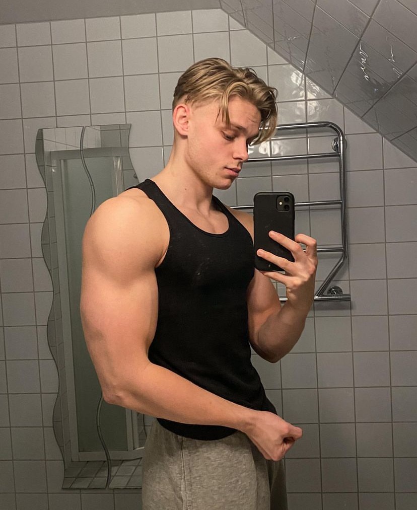 Profil de Mustafa, 21 ans, Sexe Suisse à Wolfisberg