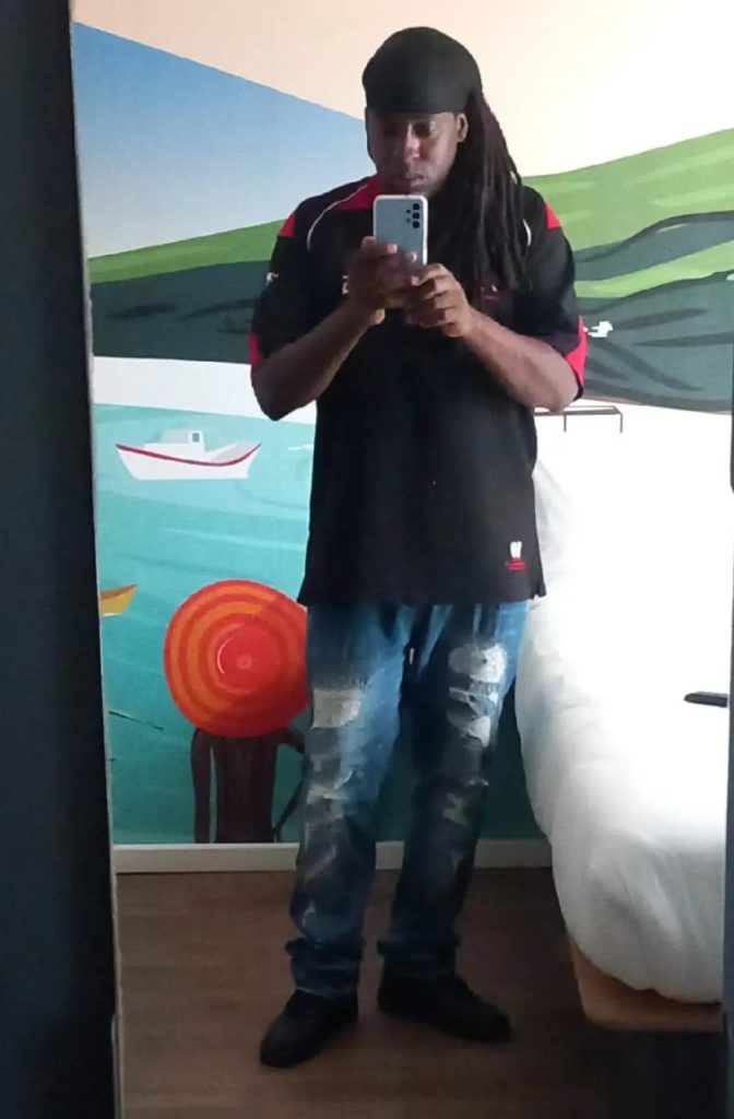 Profil de Zackary, 45 ans, Sexe Suisse à Saubraz