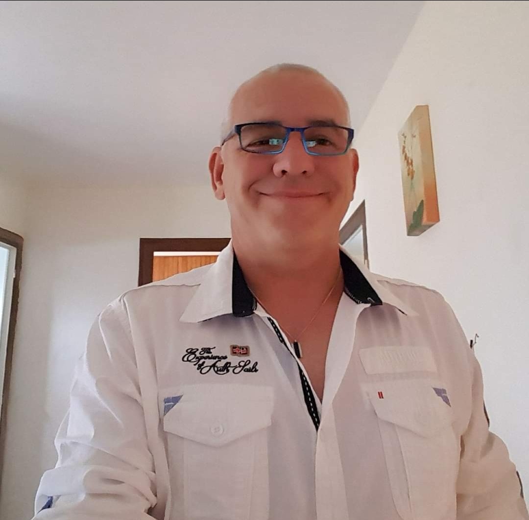 Profil de Lincoln, 53 ans, Sexe Suisse à Tenna