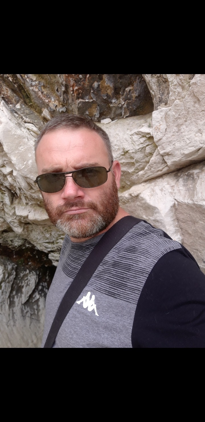 Profil de Avel, 49 ans, Sexe Suisse à Wangenried
