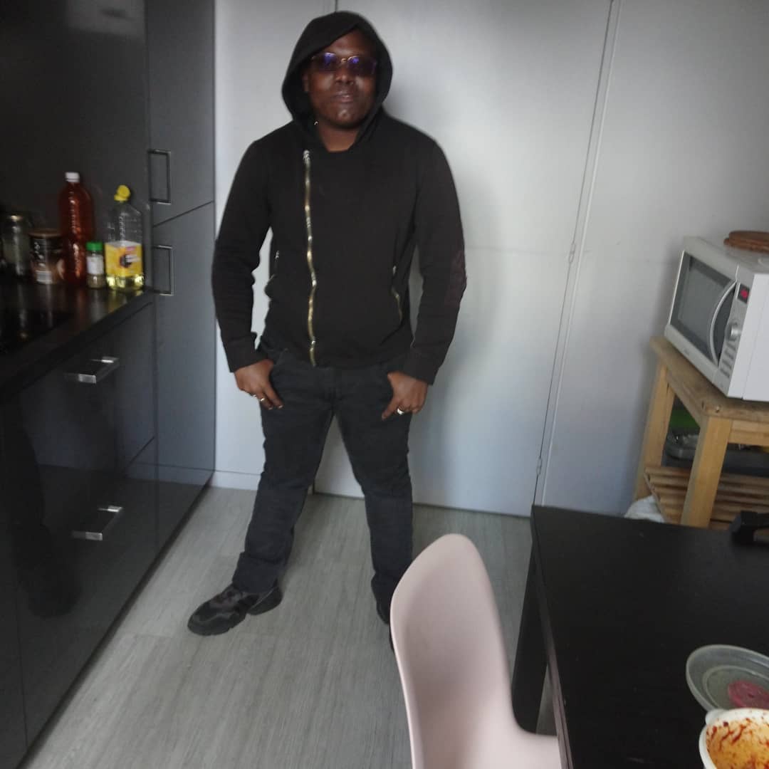 Profil de Ehouarn, 30 ans, Sexe Suisse à Prahins