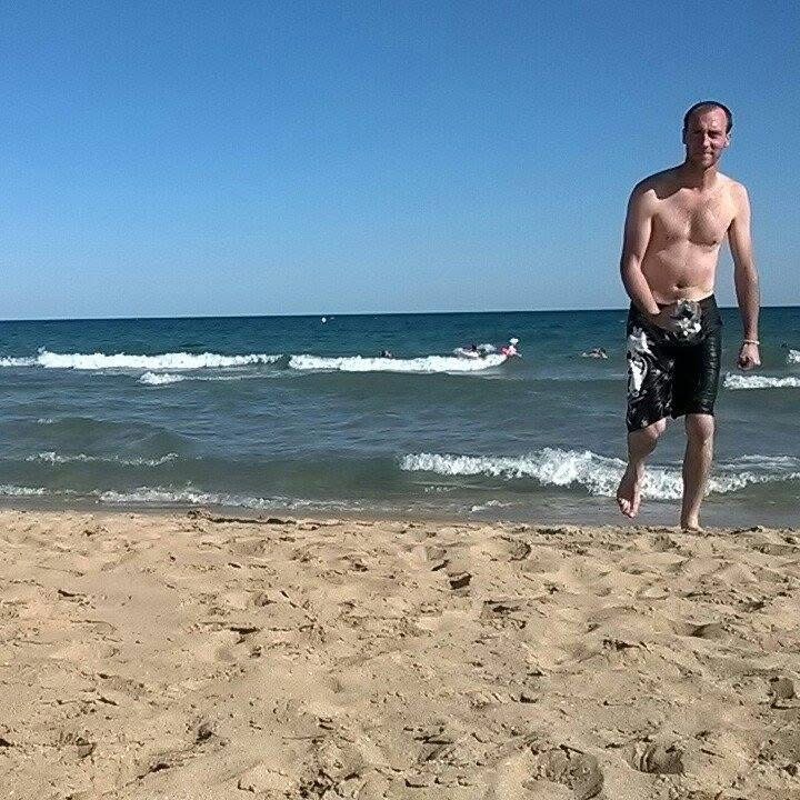 Profil de Israel, 45 ans, Sexe Suisse à Vich