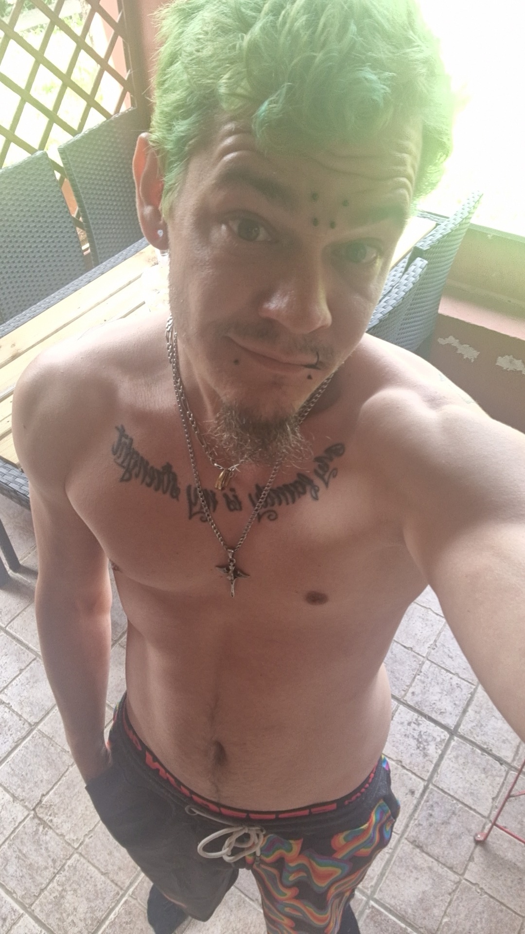 Profil de Dior, 28 ans, Sexe Suisse à Faulensee