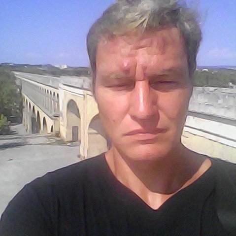 Profil de Larsen, 42 ans, Sexe Suisse à Grattavache