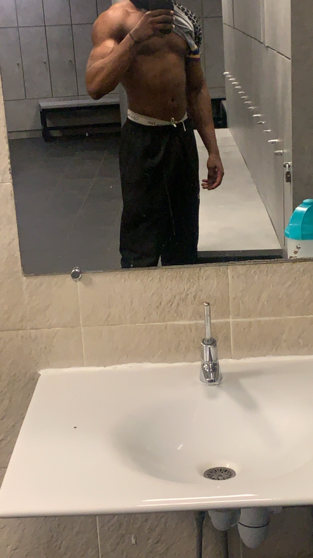 Profil de Selian, 22 ans, Sexe Suisse à Granges SO