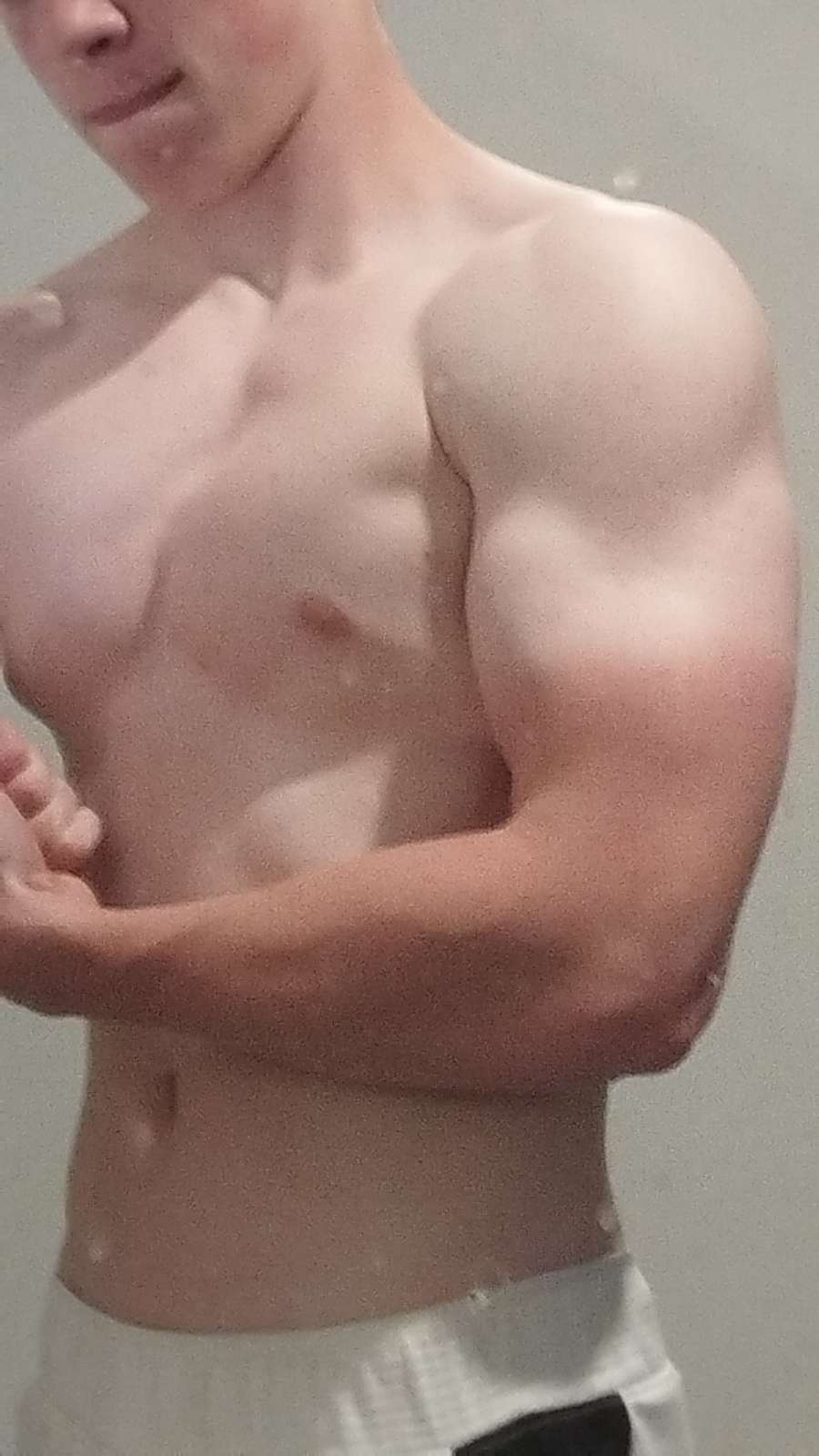 Profil de Arnel, 19 ans, Sexe Suisse à Wergenstein