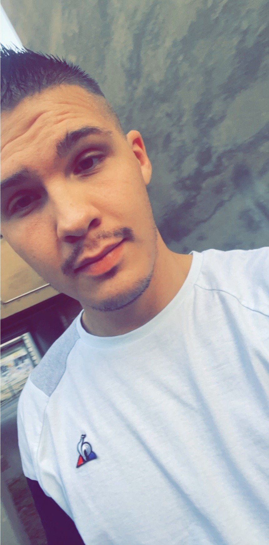 Profil de Lahoucine, 25 ans, Sexe Suisse à Arbaz