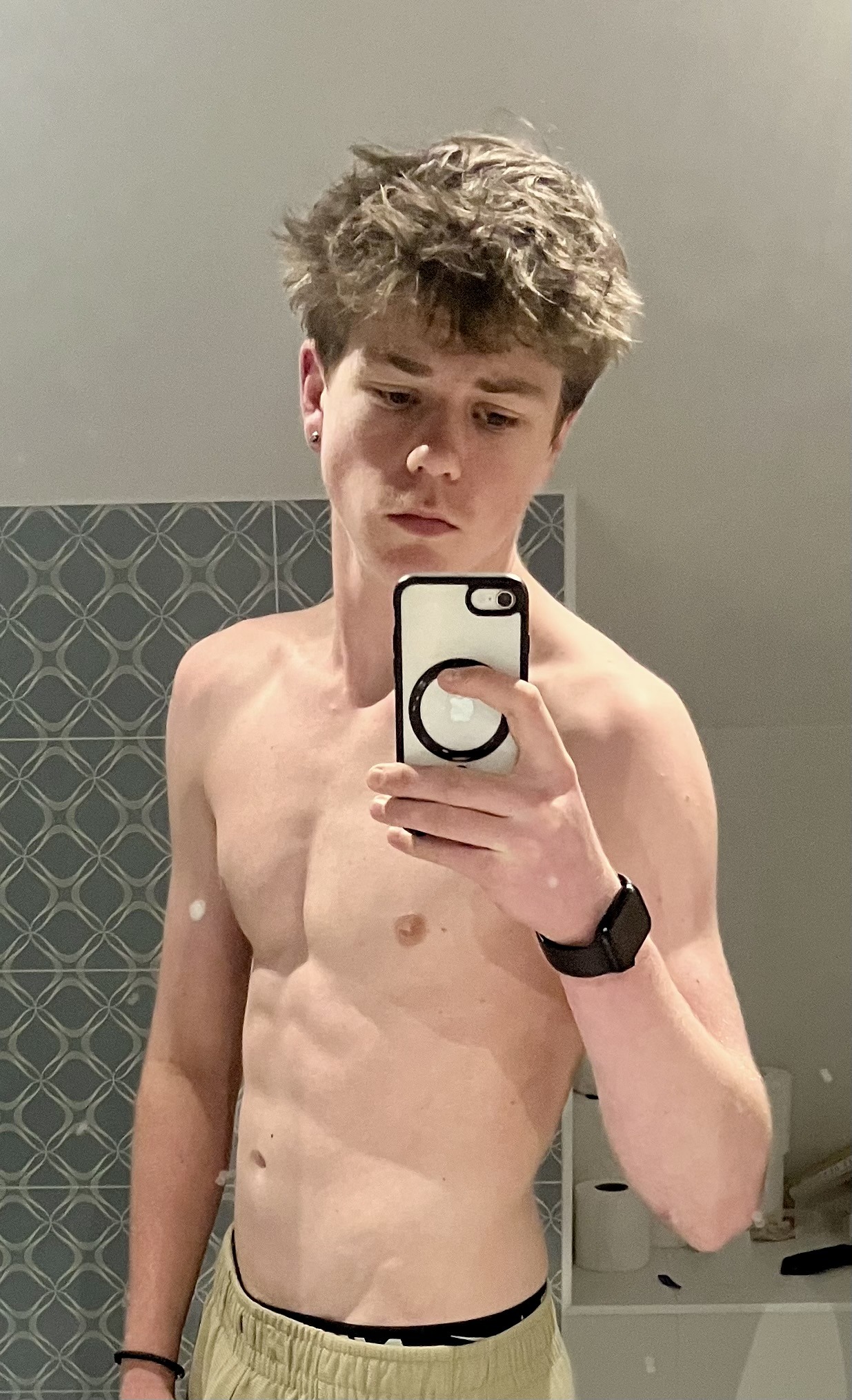 Profil de Philogene, 19 ans, Sexe Suisse à Bigenthal