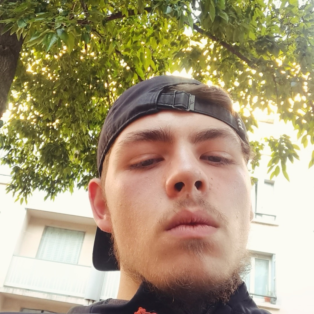 Profil de Mahamed, 21 ans, Sexe Suisse à Castro