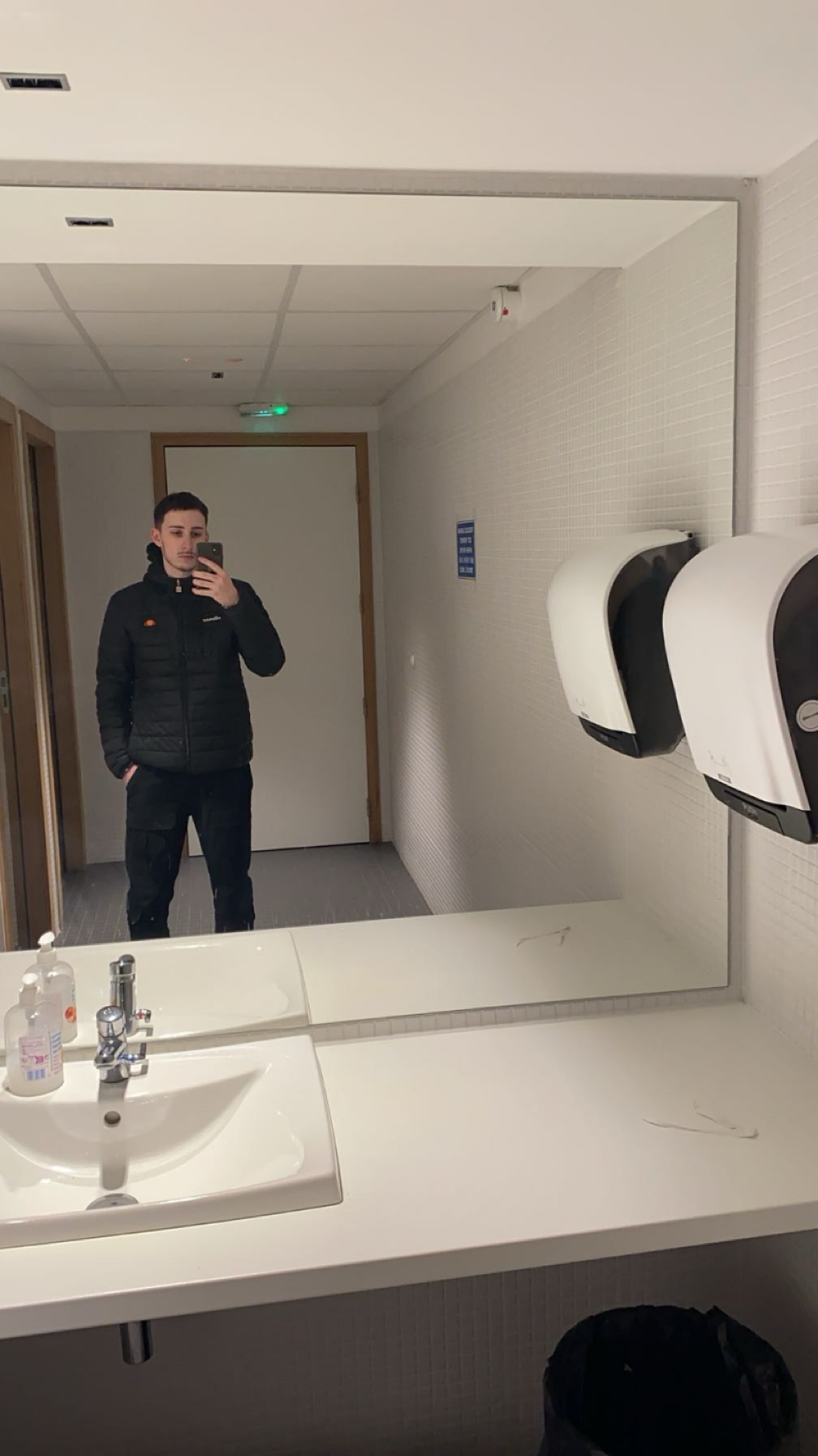 Profil de Bektas, 21 ans, Sexe Suisse à Perrefitte