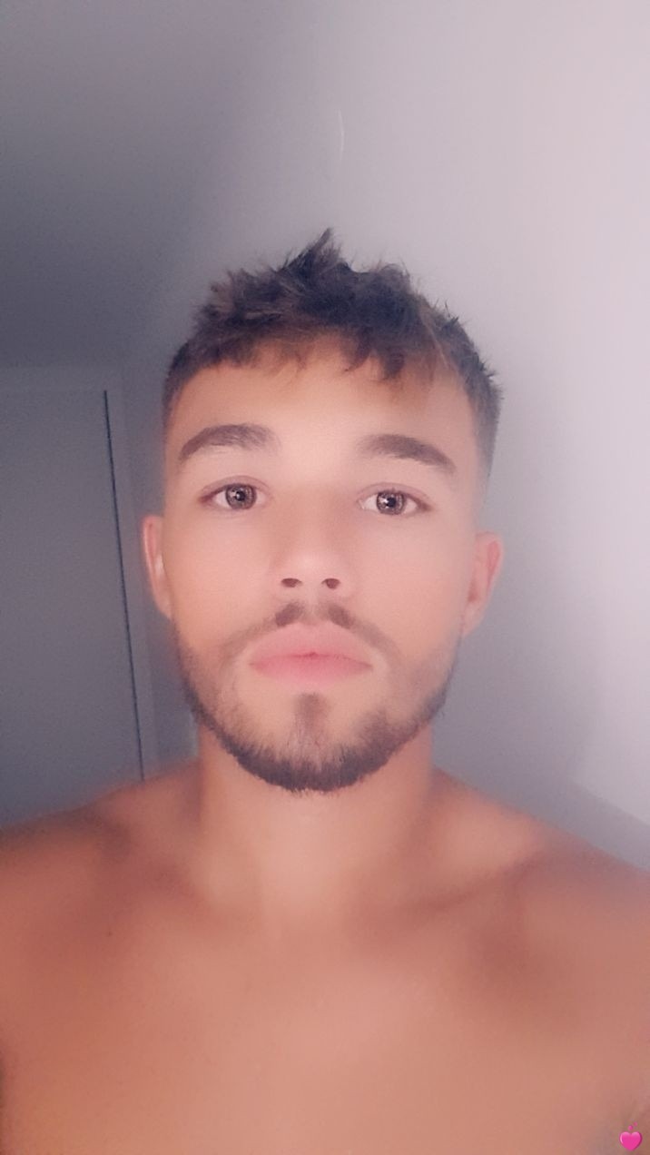Profil de Mitia, 19 ans, Sexe Suisse à Le Landeron